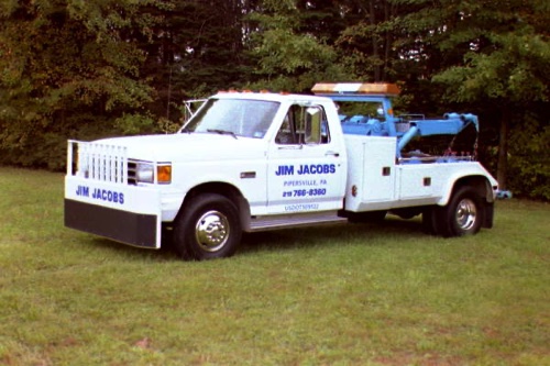 Light Duty Truck: Unit 7 1989 Ford F-450; Holmes Pro-tech 3210 Wrecker